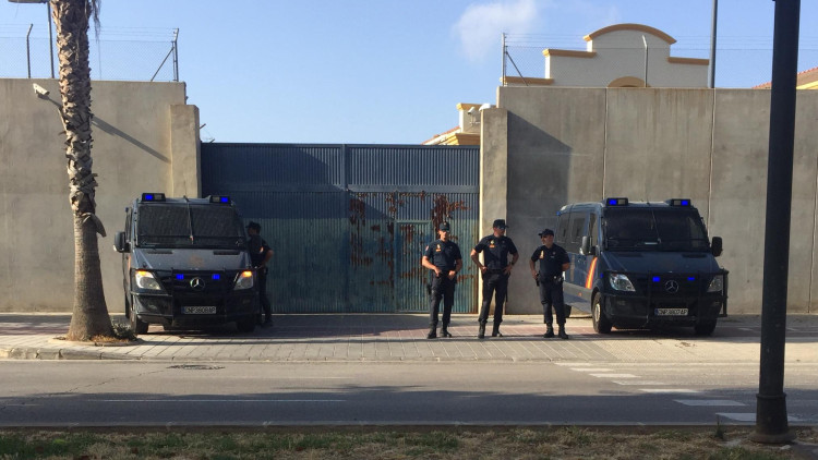Façana del CIE de Sapadors a València| Europa Press