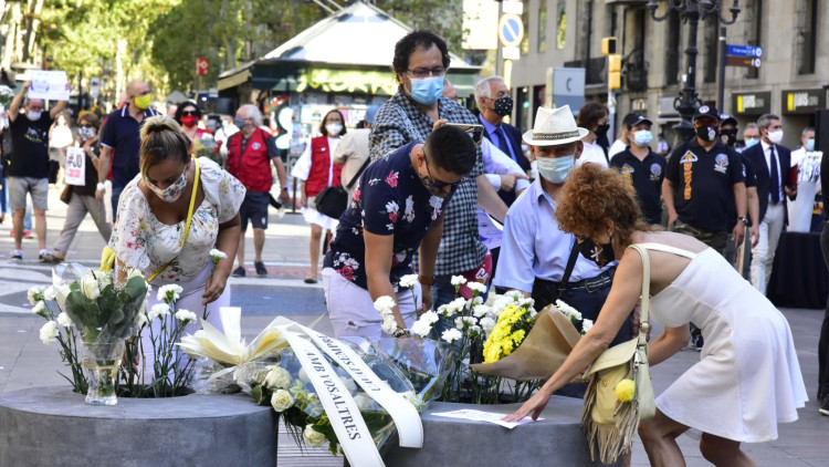 Homenatge a les víctimes de l'atemptat a la Rambla. Europa Press