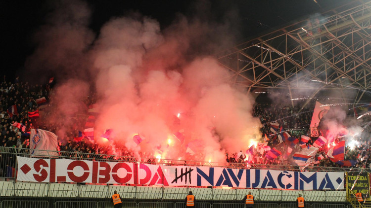 Graderia radical dels rivals groguets/Facebook Torcida Split