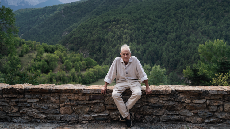 Artur Blasco a l'era de casa seva, a Arsèguel. Mireia Comas
