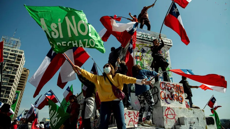 Opositors constitucionals a Santiago de Xile. Der Spiegel