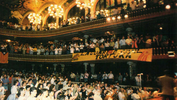 Acte al Palau de la Música contra l'Operació Garzón del 1992. Arxiu EL TEMPS