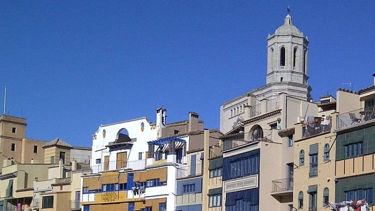 Fundació Rafael Masó des de la façana del riu Onyr