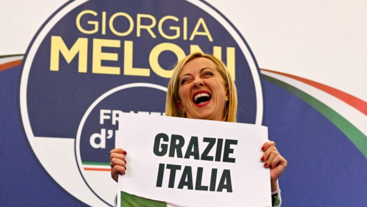 Giorgia Meloni celebra el resultat electoral. Der Spiegel