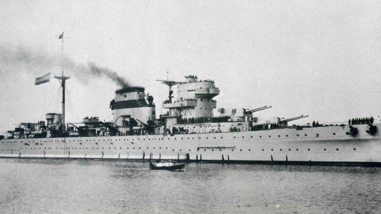 El creuer Baleares, on van ser enquadrats els joves falangistes mallorquins de la primera fornada de flechas navales de l’escola de mariners de Falange.