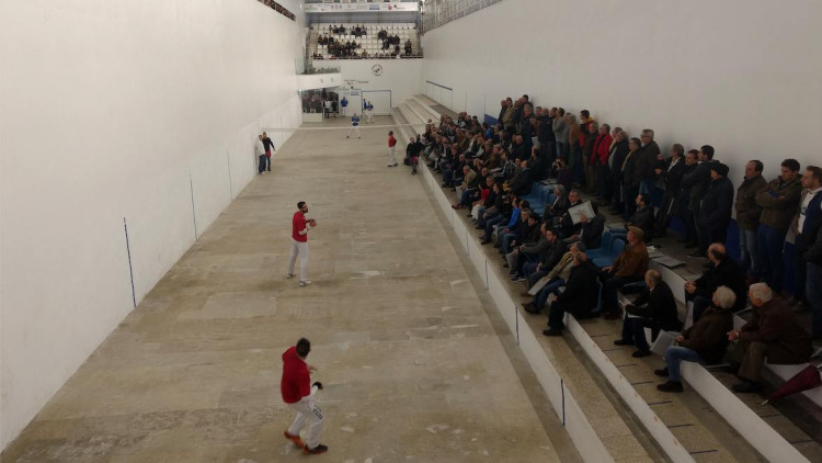 Partida al Trinquet de Pelayo.. TARONJASATSUMA/WIKIMEDIA COMMONS