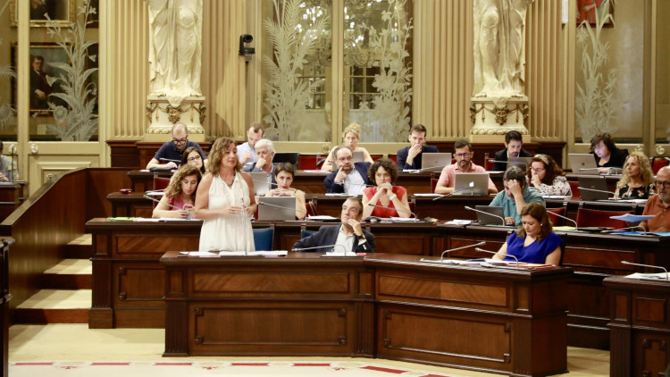 Francina Armengol, presidenta del Govern balear, al Parlament. Europa Press