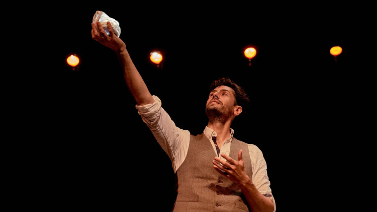 Juan Diego Botto interpretant 'Una noche sin luna'.. Marcos Gunto