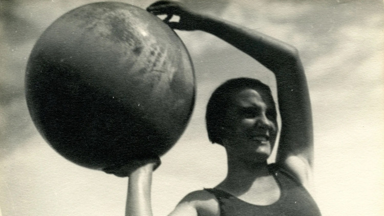Mey Rahola. Sense títol (jugadora de pilota. Maria Teresa Xirau) 1936. Arxiu Mey Rahola.. © Hereus de Mey Rahola