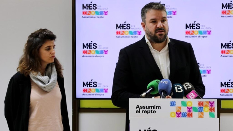 Lluís Apesteguia i Maria Ramon, de Més per Mallorca. Europa Press