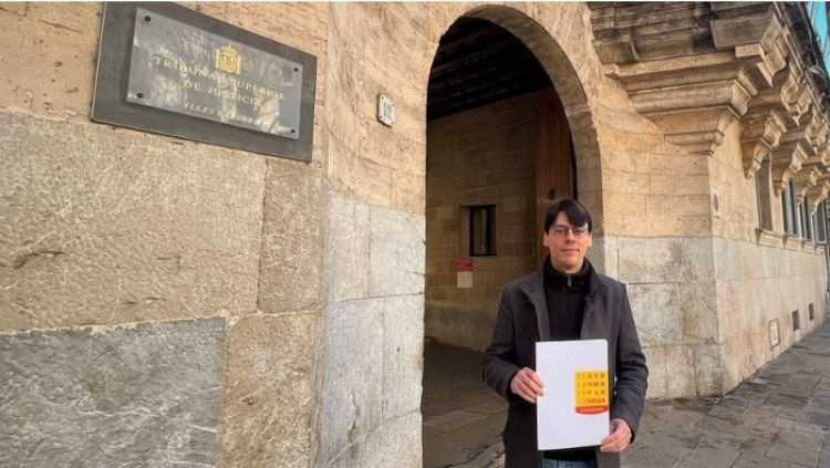 Ivan Solivellas, delegat de Plataforma per la Llengua a les Illes Balears, davant del Tribunal Superior de Justícia de les Illes Balears