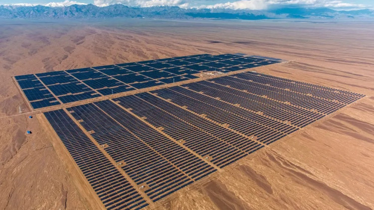 Camp fotovoltaic a la província xinesa de Xinjiang. Der Spiegel