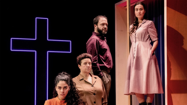 'Les maleïdes' de Sergio Baos s'estrena a la Sala Beckett de Barcelona. Luis Ortas