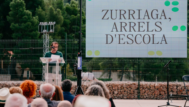 Andreu, fill de Ferran Zurriaga, durant el seu parlament.. Clàudia Marconell
