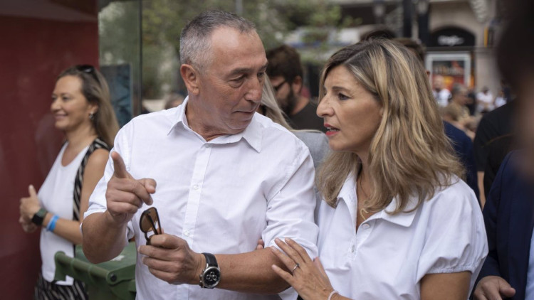 El líder de Compromís, Joan Baldoví, amb la vicepresidenta segona espanyola Yolanda Díaz| Europa Press