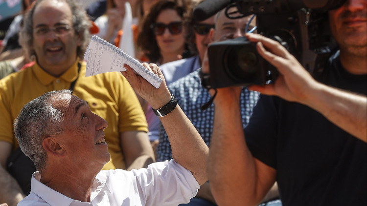 Joan Baldoví, durant el míting central de campanya, celebrat al Parc Central de València.. Europa Press
