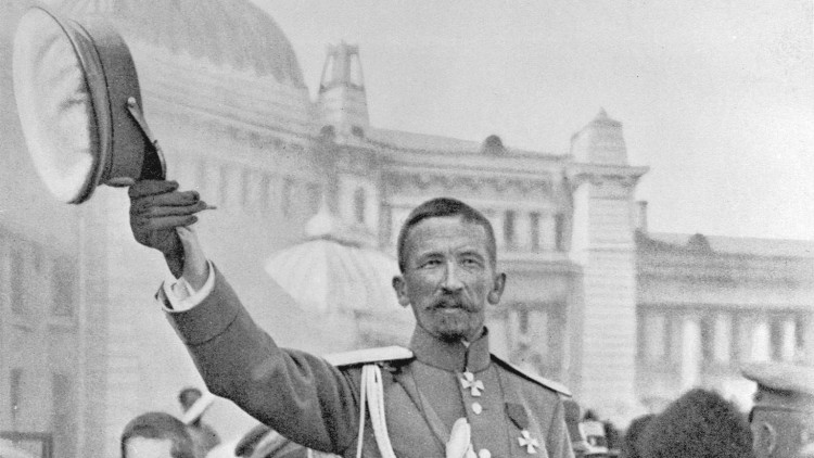 Lavr Kornílov, el comandant en cap de l’exèrcit rus que volia acabar amb els bolxevics i que foren ells els que l’acabaren vencent
