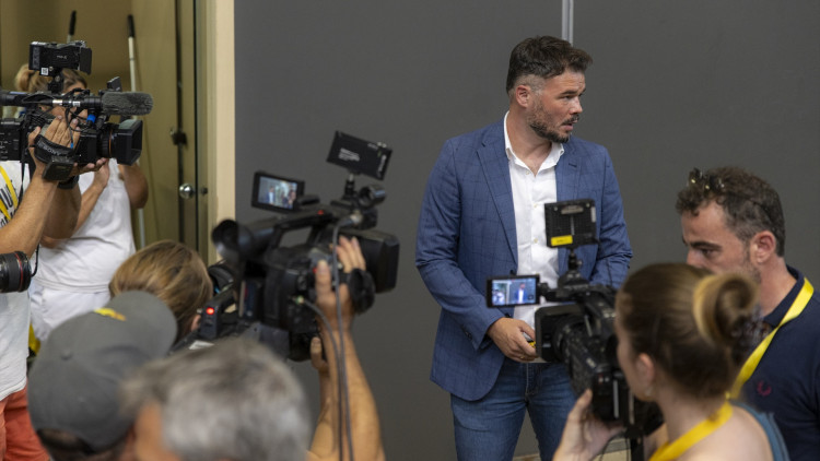 Gabriel Rufián, d'ERC, ha demanat revertir el dèficit fiscal, el traspàs de Rodalies i negociar el referèndum.. LORENA SOPENA / EUROPA PRESS