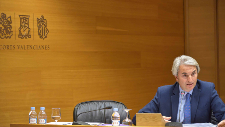 L'advocat Manuel Broseta compareix a les Corts Valencianes en la comissió d'investigació de Ciegsa