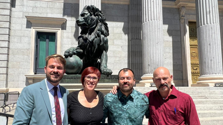 Els diputats de Compromís-Sumar, d'esquerra a dreta, Alberto Ibáñez, Àgueda Micó, Nahuel González i Txema Guijarro| @alberto_aim