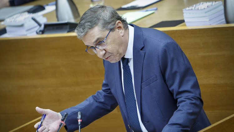José Antonio Rovira, conseller d'Educació, a les Corts Valencianes| Europa Press
