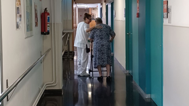 Interior de la residència de gent gran Feixa Llarga de l'Hospitalet de Llobregat. Departament de Drets Socials