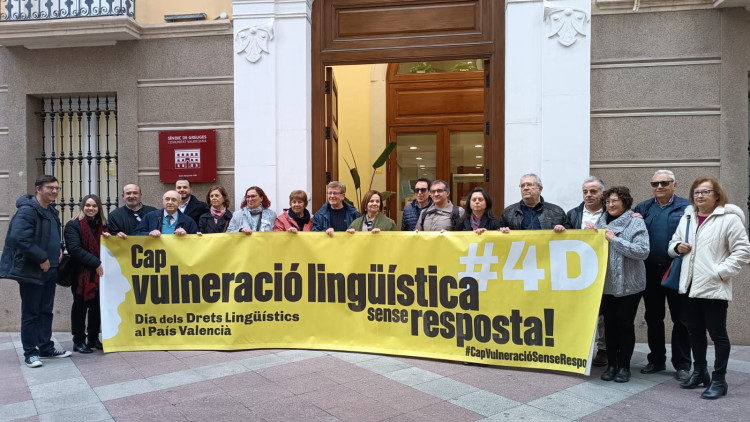 Presentació de l'informe sobre vulneracions dels drets lingüístics| Escola Valenciana