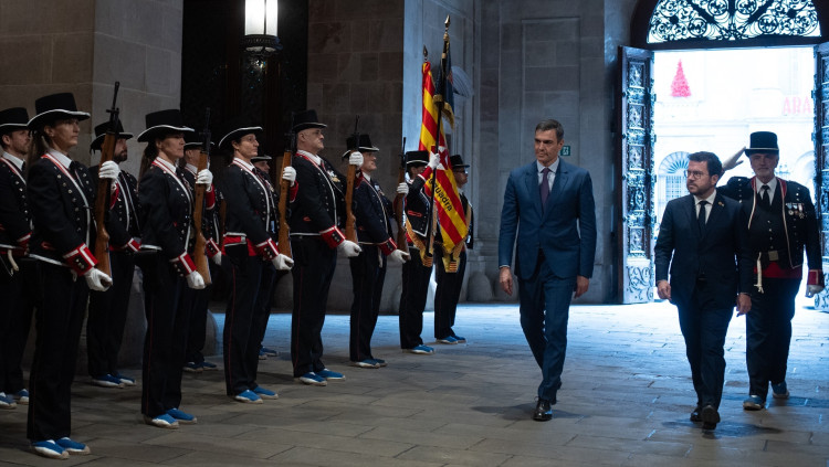 El president català, Pere Aragonès, junt amb el cap de l'executiu espanyol, Pedro Sánchez| Europa Press