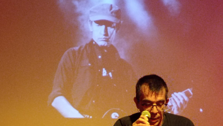 Joni D.