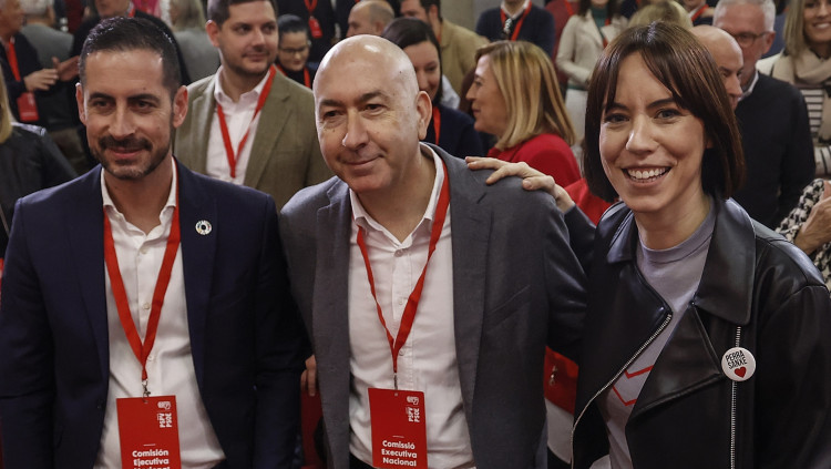 D'esquerra a dreta, Carlos Fernández Bielsa, Alejandro Soler i Diana Morant, en el comitè nacional celebrat dissabte passat a València.. Europa Press