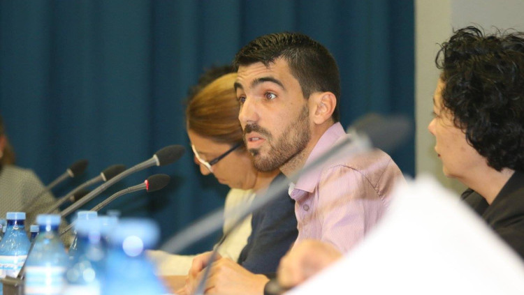 Pedro Mario Pardo intervé en un ple de l'Ajuntament del Campello (l'Alacantí)
