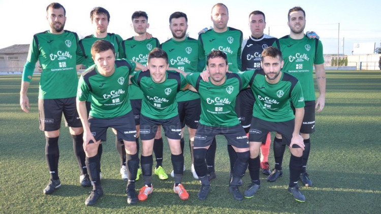 Jugadors de la Unió Esportiva Petra, el club afectat. Futbol Balear