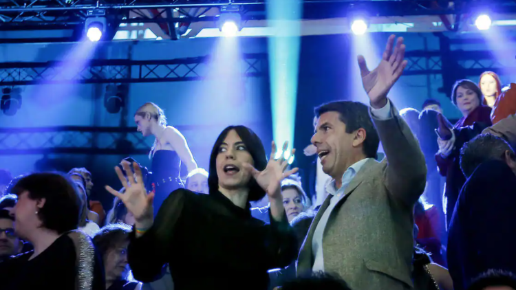 Diana Morant i Carlos Mazón el 4 de febrer en la final del Benidorm Fest, una de les moltes ocasions en què han coincidit en els últims mesos. / Europa Press