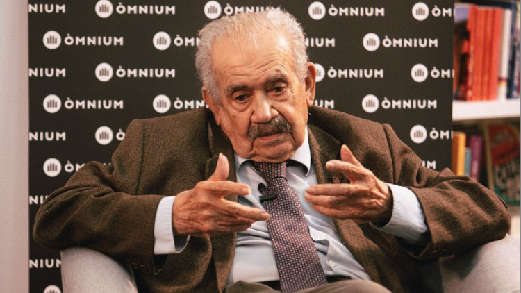 Albert Jané i Riera en la roda de premsa de presentació del 56è Premi d'Honor. Òmnium Cultural