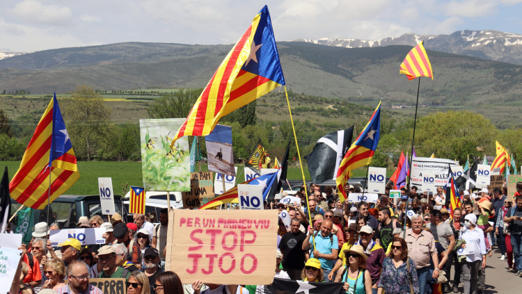 Protestes contra la candidatura per fer els Jocs Olímpics d’hivern als Pirineus.. Agència Catalana de Notícies