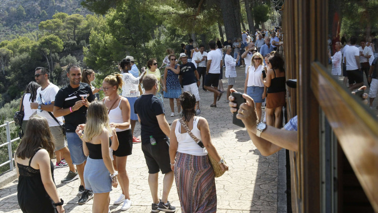 Turistes a Sóller. Isaac Buj - Arxiu EL TEMPS