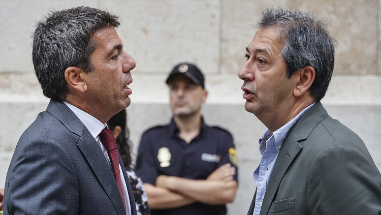 El president valencià, Carlos Mazón, i el vicepresident del Consell, el reaccionari Vicente Barrera| Europa Press/Rober Solsona
