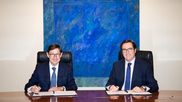 José Ignacio Goirigolzarri, president de CaixaBank, i per Antonio Garamendi, cap de la patronal espanyola| CaixaBank