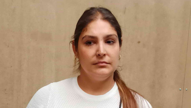 Lola ha estat un dels testimonis que ha mostrat la PAH per a mostrar aquest dimecres l'epidèmia dels desnonaments| EL TEMPS