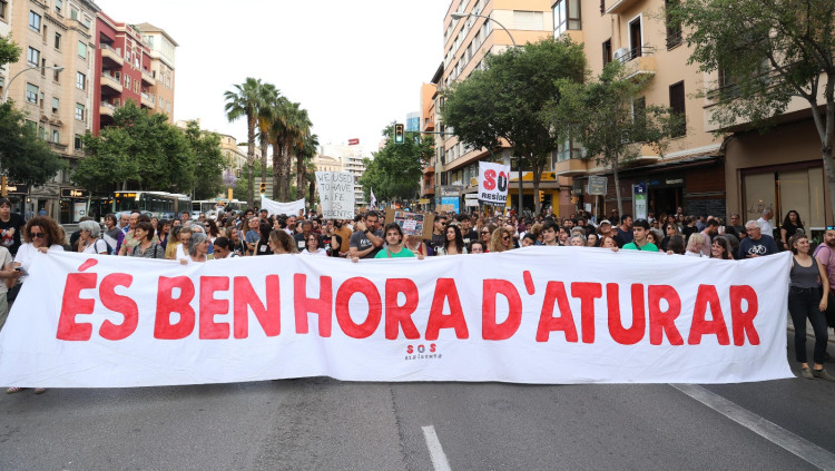 Manifestació contra el turisme massiu a Palma. Europa Press