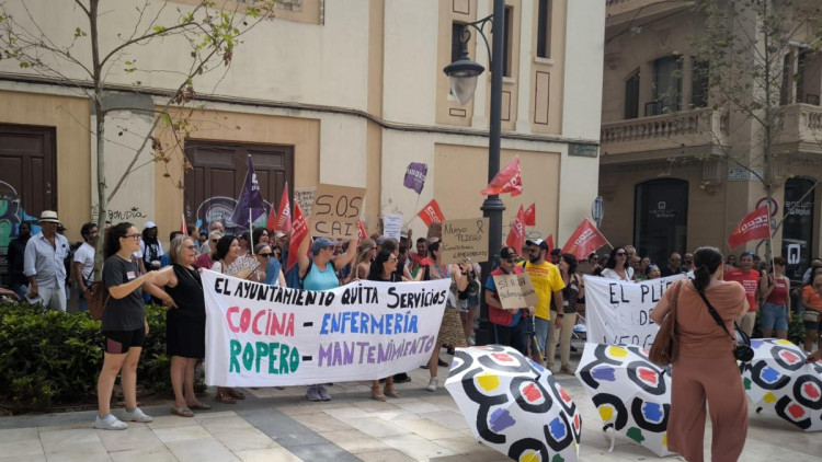 Estampa de la concentració contra les retallades al CAI d'Alacant de principis d'agost| CCOO-PV