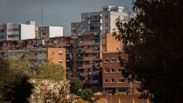 Vista dels blocs de pisos de Ciutat Meridiana, construïts a mitjan segle passat per un sector de la burgesia catalana.. Europa Press