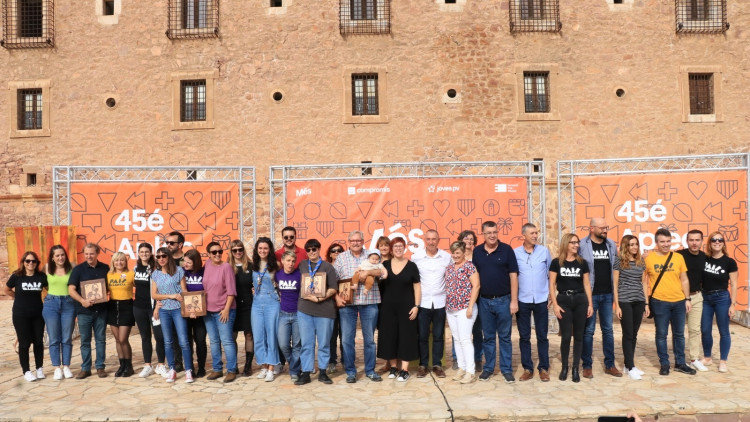 Les cares dirigents de Més a l'Aplec del Puig del 2022| Europa Press