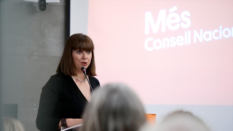 La secretària general de Més-Compromís i candidata oficialista, Amparo Piquer| Europa Press