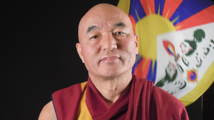 Thubten Wangchen, membre del parlament tibetà en l'exili.