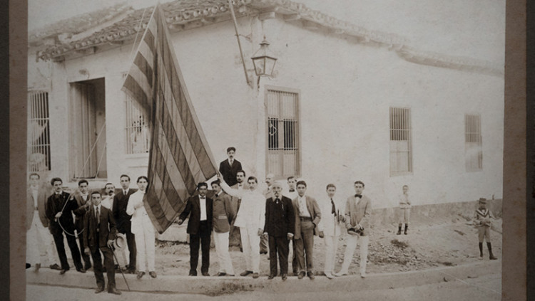 Imatge del Grop presa el 10 d'octubre de 1907 a Santiago de Cuba. Fundació Reeixida / Mercè Comas