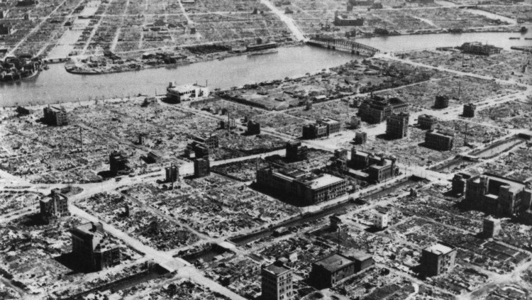Tòquio devastada el 1945