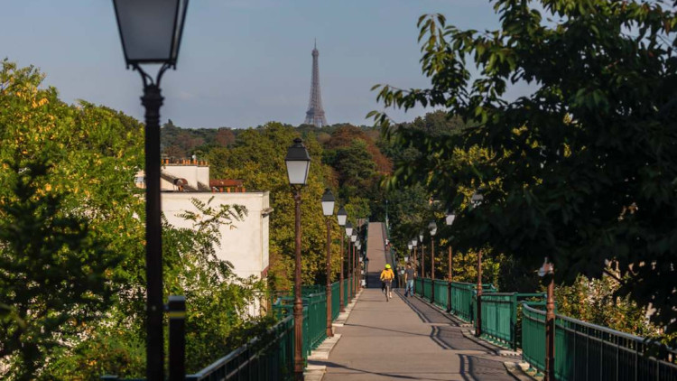 Un parc als afores de París