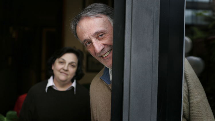 Joan Molas, amb Núria Batalla al fons. Jordi Play (Arxiu)