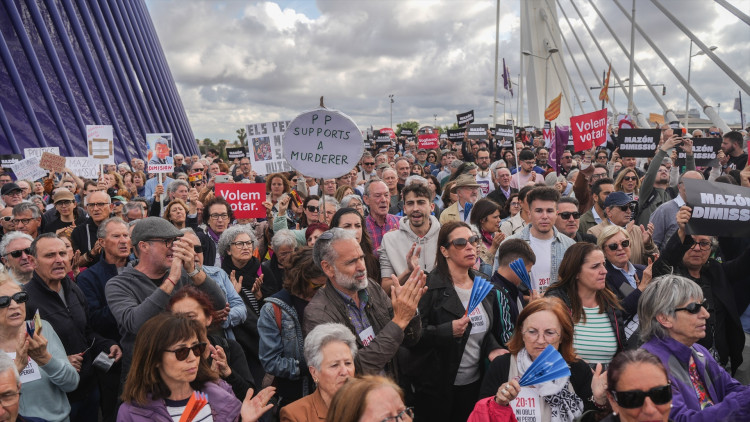 Milers de persones clamen contra el president valencià en els sis mesos de la dana| Europa Press/Jorge Gil. 